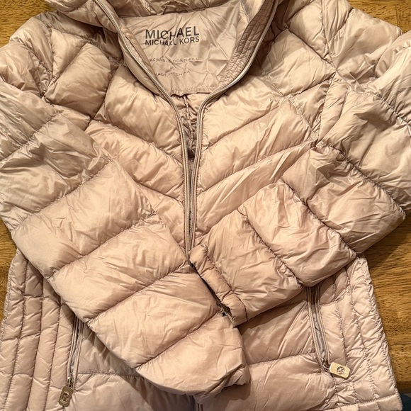 Michael Kors Women’s Puffer Jacket - Light Pink - Picture 3 of 7
